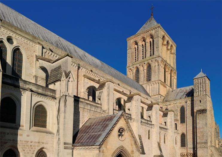 La Sainte-Trinit&eacute; de F&eacute;camp &ndash; Taille cath&eacute;drale !