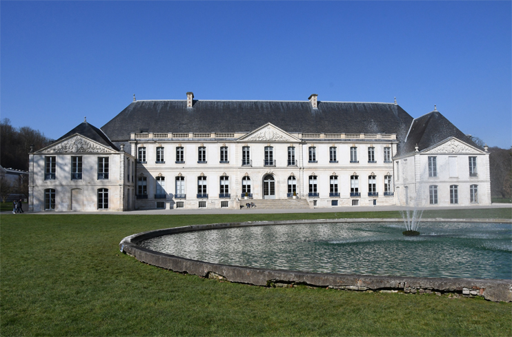 Abbaye du Valasse : d&eacute;couverte d'une glaci&egrave;re dans le parc