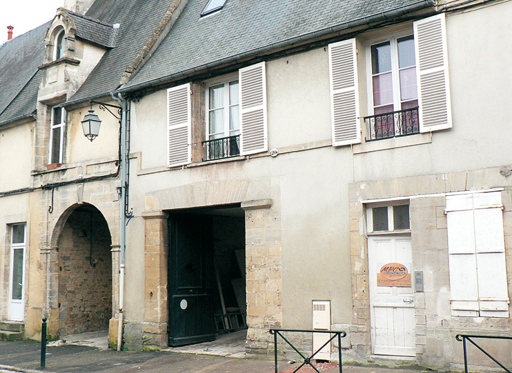 Bayeux : rue de la Cave - la ville &agrave; la campagne