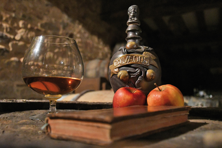 L&rsquo;alcool masqu&eacute; - Ou le calvados en litt&eacute;rature&hellip;