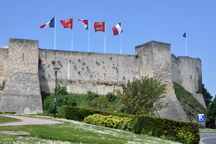 Le ch&acirc;teau de Caen - forteresse mill&eacute;naire