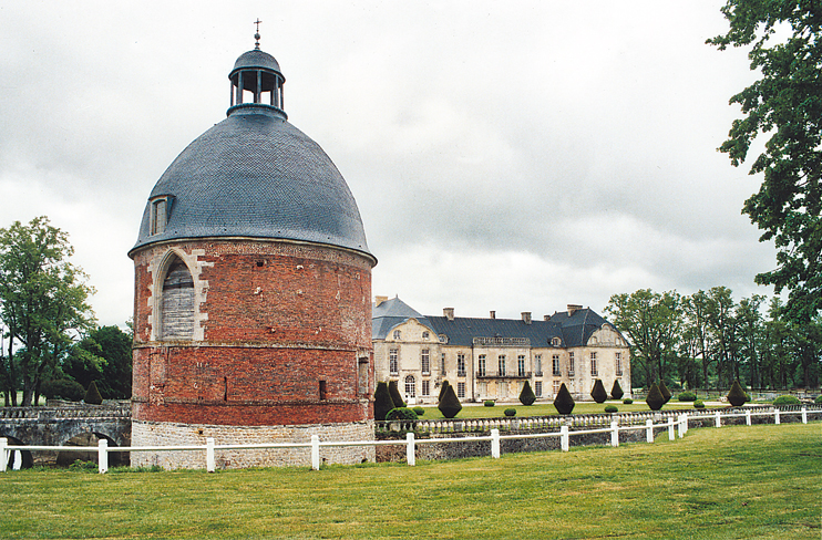 Ch&acirc;teau de M&eacute;davy : un joyau architectural en pays d'Argentan
