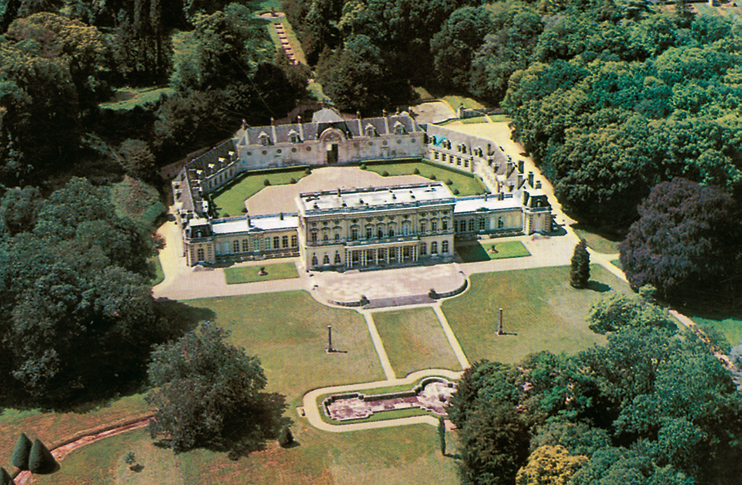 Ch&acirc;teau de Bizy : o&ugrave; les fontaines chantent &agrave; nouveau les fastes d&rsquo;antan