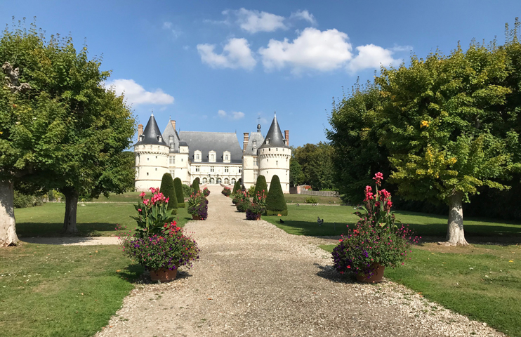 Mesni&egrave;res-en-Bray - Un ch&acirc;teau de la Loire en pays de Bray