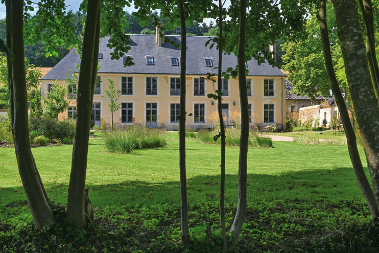 Le bonheur est dans Les Pr&eacute;s