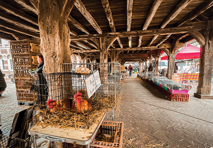 Le march&eacute; de Buchy &ndash; De bois et de plume