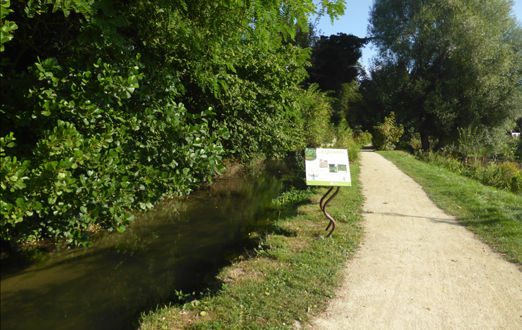 Le parc-jardin de la sente des Rivi&egrave;res &agrave; Montivilliers