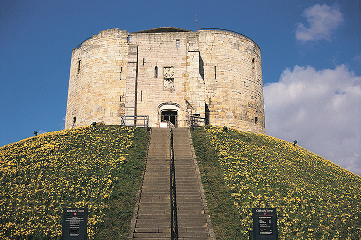 De Falaise &agrave; York : le m&ecirc;me m&eacute;pris du patrimoine